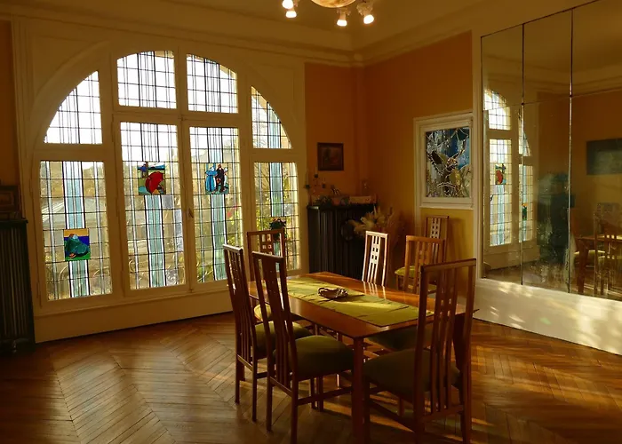 Arcadia Nocleg ze śniadaniem *